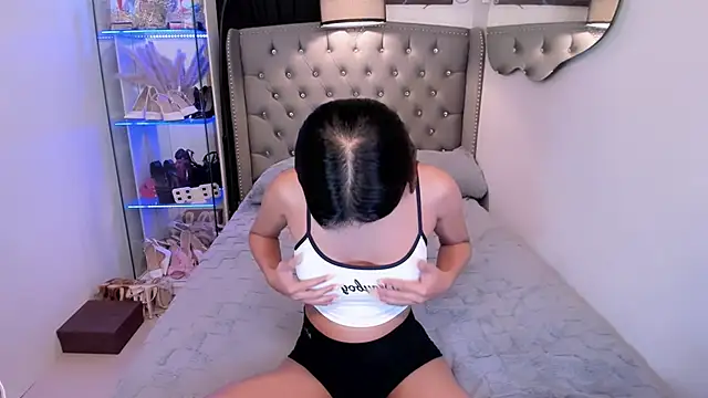 Chat XXX en directo de Lars_empress