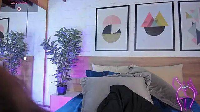 MiaKay1: онлайн-секс-чат