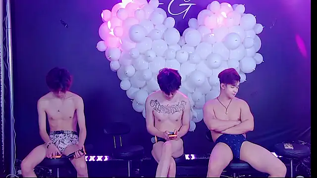 TNT-001 Chat XXX in diretta