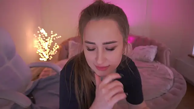 Вебкам-шоу GentleAdellee