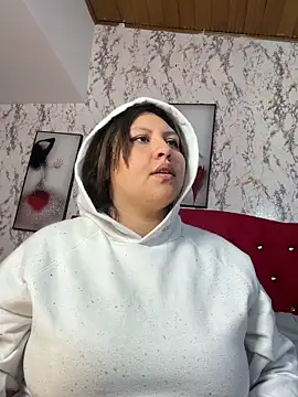 Larissa_Antonella Live XXX-chat