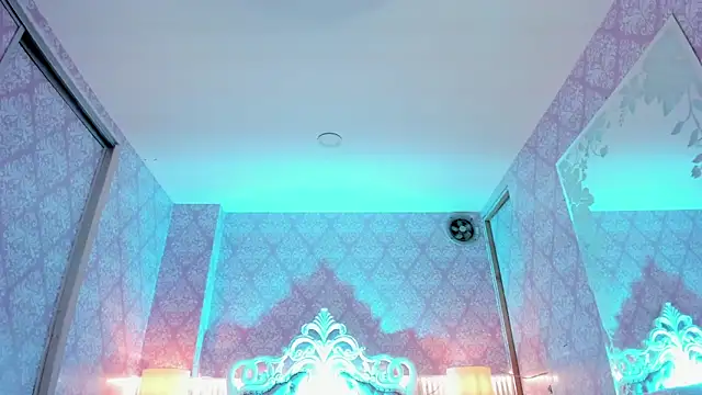 Онлайн чат XXX sensual_skinny