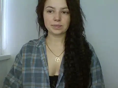 Naughty_Nata Adlı Modelin Canlı XXX Sohbeti