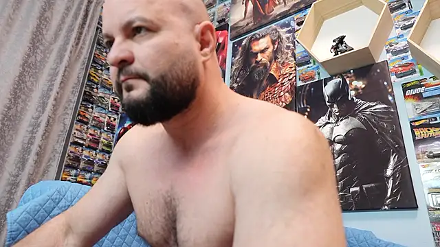 Muscle_Bear Live XXX-chat