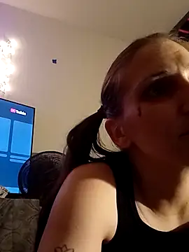 Pokazy przed kamerką – LadySn0w26