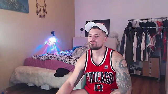 Tiberius_hunk Live XXX-chat