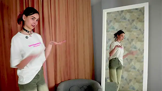 EddieChery's Live XXX Chat