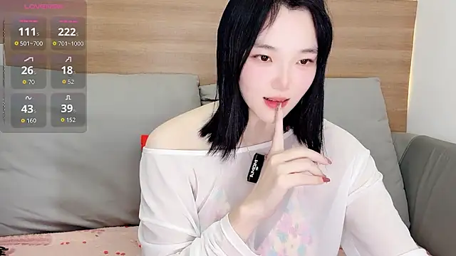 upoo7lt's Live XXX Chat