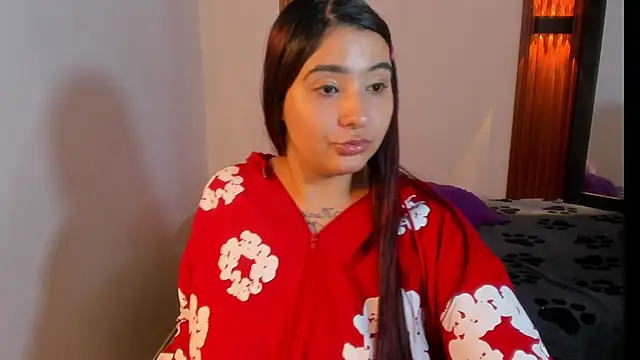 khloe21: απευθείας συνομιλία ΧΧΧ