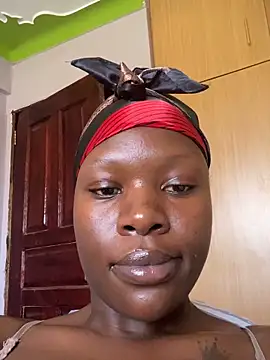 Vivi_na19 élő XXX-chatje