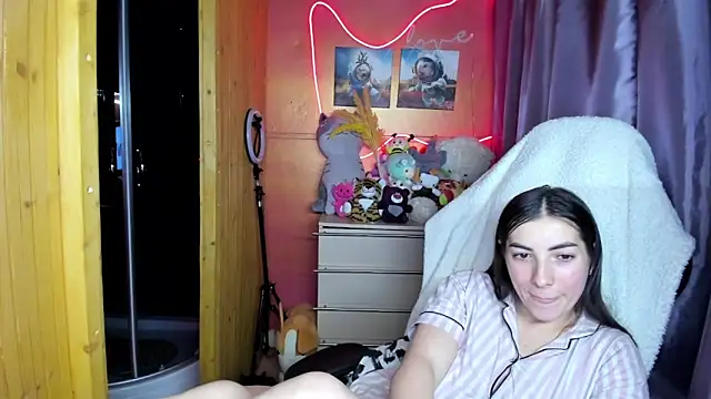 Czat XXX na żywo – Fiery_Brunette_