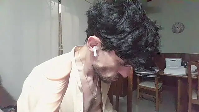 Chat +18 de nicolaaaaas ao vivo