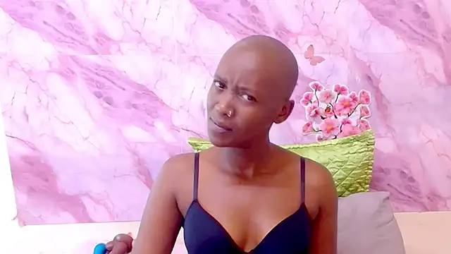 Živý XXX chat EbonyOlive69