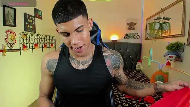 Онлайн чат XXX Damian_latinxxx