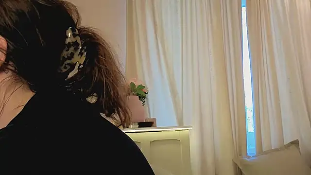 دردشة Alisia_Mars الجنسية المباشرة