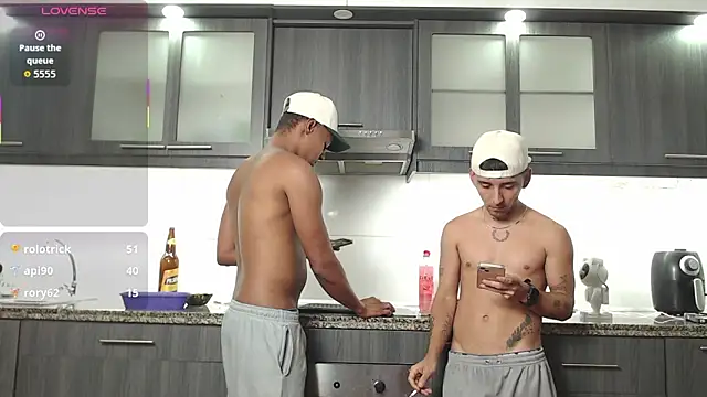 SpicyBoys_X Live XXX Chat