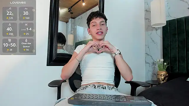 Tiam_muller's Live XXX Chat