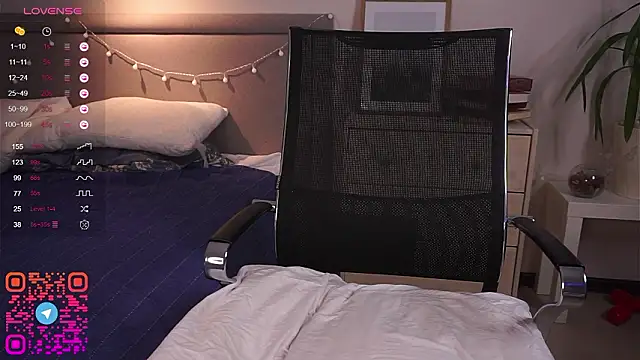 MegganKinson élő XXX-chatje