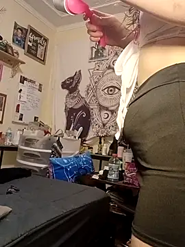 دردشة SultryEroticSlut الجنسية المباشرة