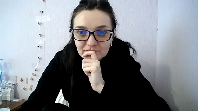 Shiny_gine live XXX chat