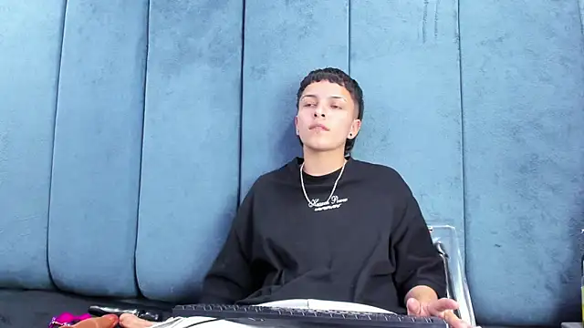 Megan_Thompson_ Live XXX-Chat