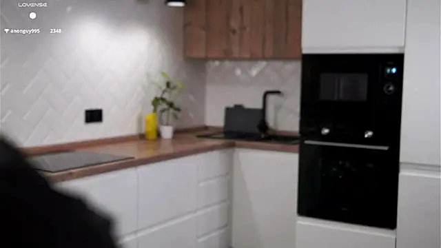 Chatroom XXX en direct de KnittedGoo