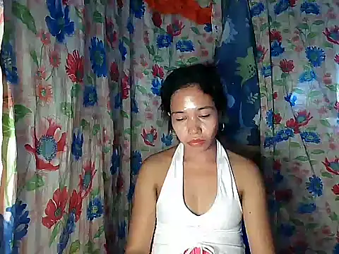 PinaySkinnyGirl Live XXX Chat