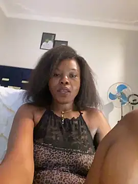 Dellah27: онлайн-секс-чат