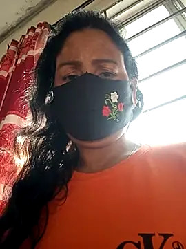 Show modela Neha-Roy na web-kameri