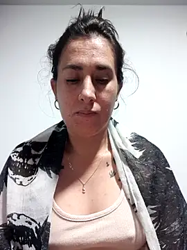 VIANKA_0917: απευθείας συνομιλία ΧΧΧ