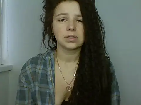 Naughty_Nata élő XXX-chatje