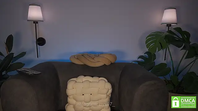 nyx_97: онлайн-секс-чат