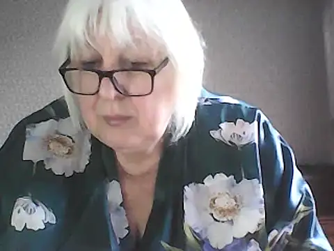 Alexia64231: διαδικτυακό σόου στην κάμερα