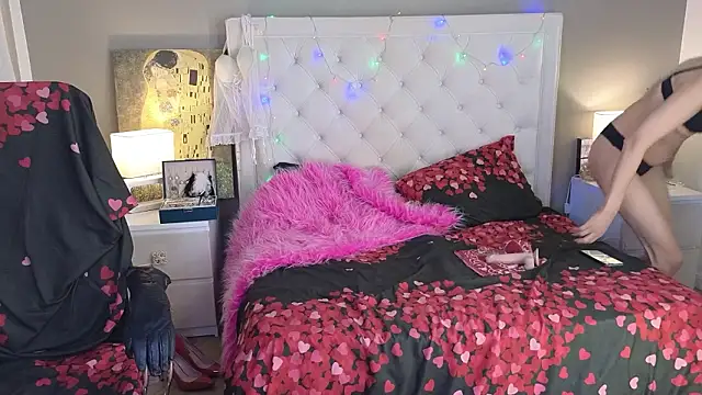 Онлайн чат XXX RoxalanaStar