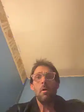 Chat +18 de Thickerthenasnickerandkk ao vivo