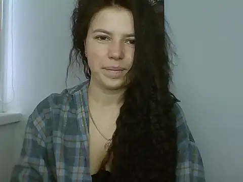Naughty_Nata élő XXX-chatje