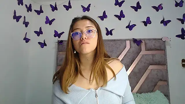 Anny-Fox Chat XXX in diretta