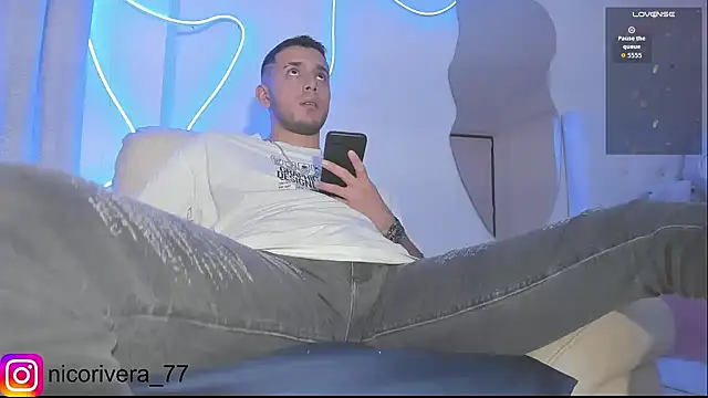 nico_riveraのライブXXXチャット