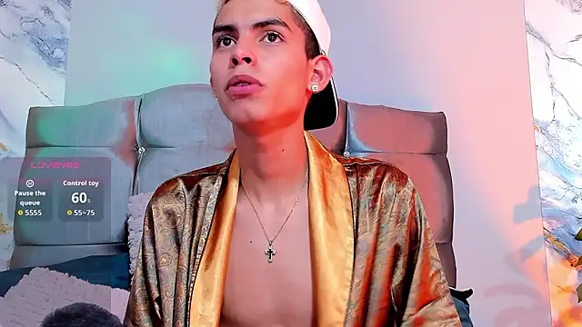 sky_jules Chat XXX in diretta