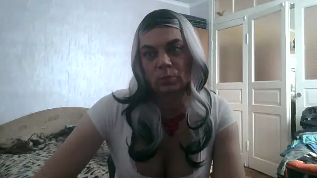 NiraFrost 网络视讯表演