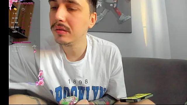 The_school_neighbor Chat XXX in diretta