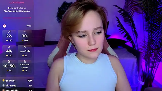 Ellie_HeavenlyのライブXXXチャット