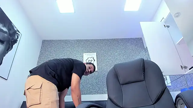 Tadeo_vega_ Show in webcam