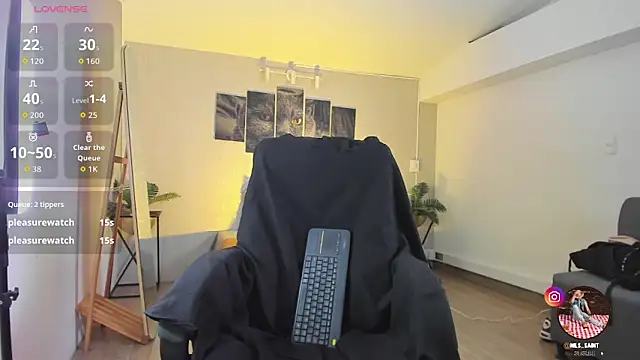 Nils_saintt Chat XXX in diretta