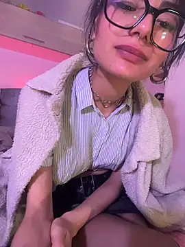 _LucycherryのライブXXXチャット