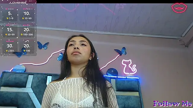 Roxan-Fox- Chat XXX in diretta