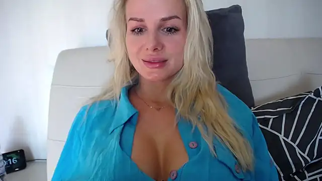 Онлайн чат XXX CorneliaSweet