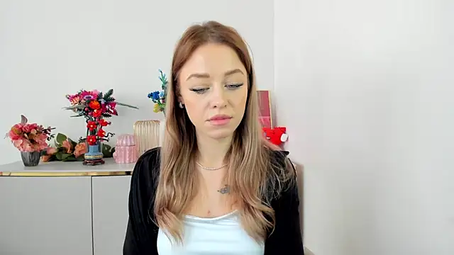 Онлайн чат XXX cindyLuvx