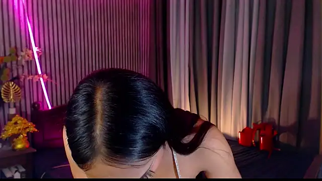 Unforgettablejulia Chat XXX in diretta