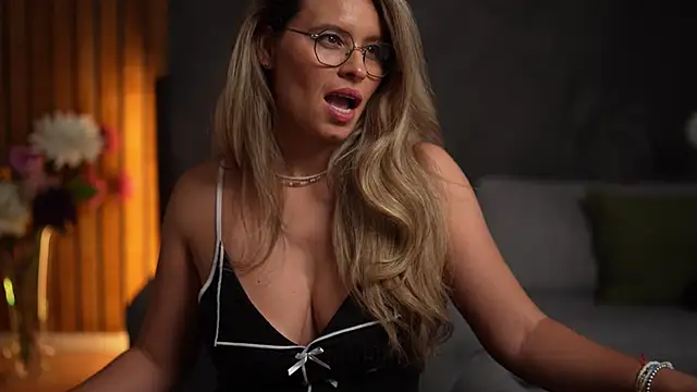 BrandyWhite: απευθείας συνομιλία ΧΧΧ